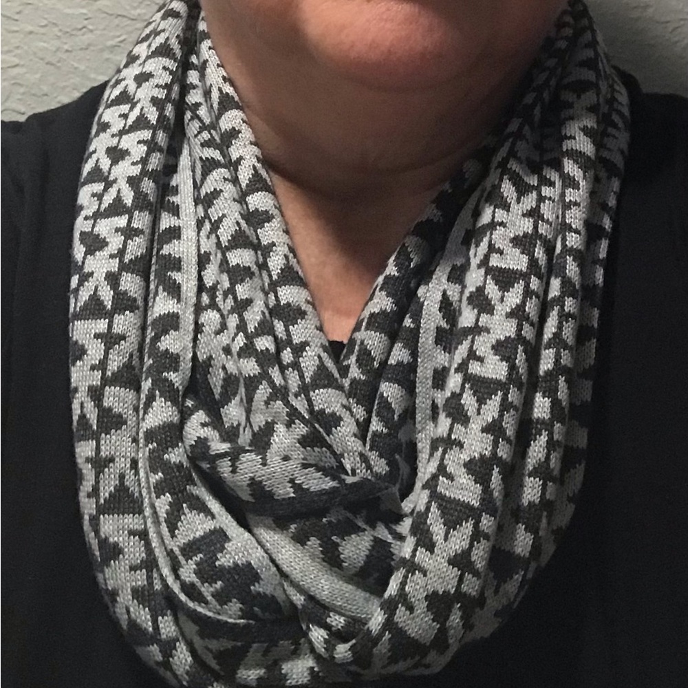 Michael Kors scarf